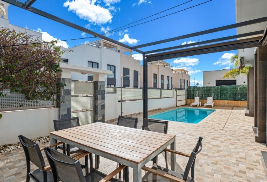 3 soveværelse Villa til salg i Rojales - € 425.000 (Ref: 9769970)