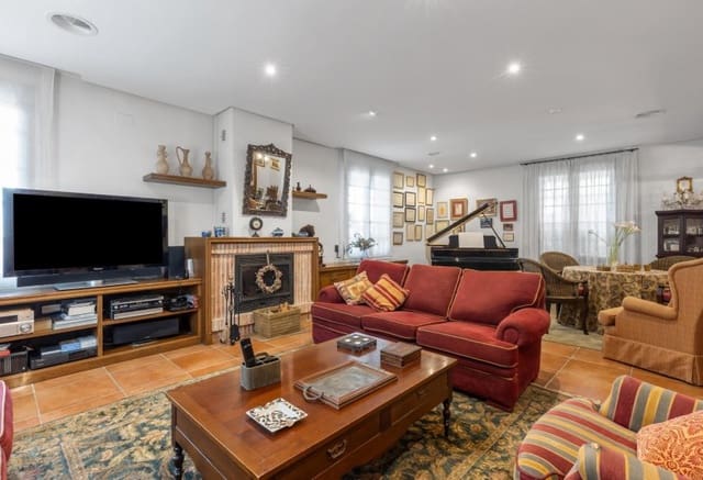 6 soveværelse Villa til salg i La Veleta, Torrevieja med swimmingpool - € 2.490.000 (Ref: 9769972)