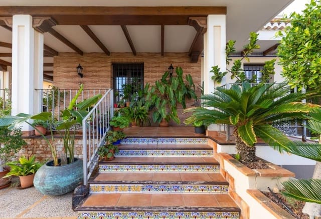 6 soveværelse Villa til salg i La Veleta, Torrevieja med swimmingpool - € 2.490.000 (Ref: 9769972)