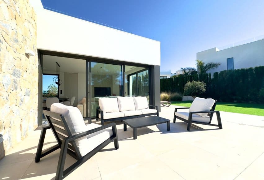 3 sovrum Villa till salu i Orihuela med pool - 1 030 000 € (Ref: 9769973)