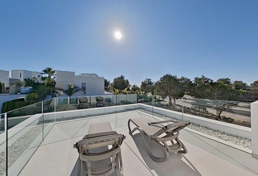 3 sovrum Villa till salu i Orihuela med pool - 1 030 000 € (Ref: 9769973)