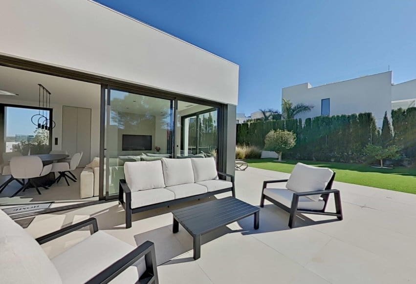 3 sovrum Villa till salu i Orihuela med pool - 1 030 000 € (Ref: 9769973)