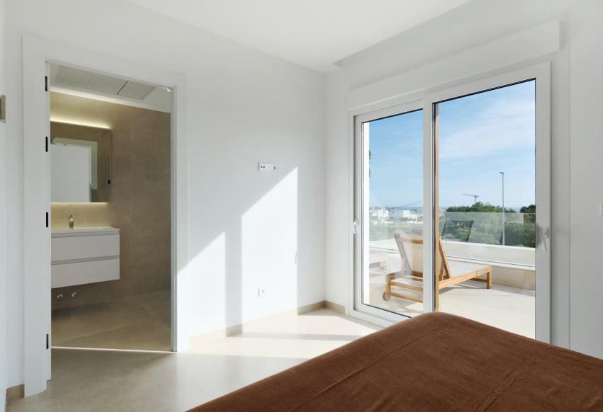 3 sypialnia Willa na sprzedaż w Orihuela Costa z basenem - 760 000 € (Ref: 9769975)