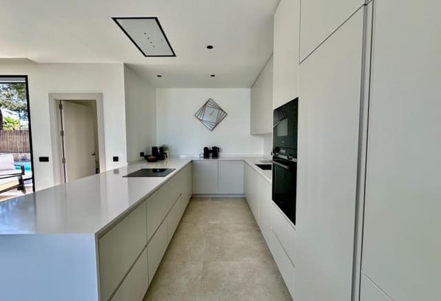 3 soveværelse Villa til salg i Las Colinas Golf, Orihuela - € 1.030.000 (Ref: 9769977)