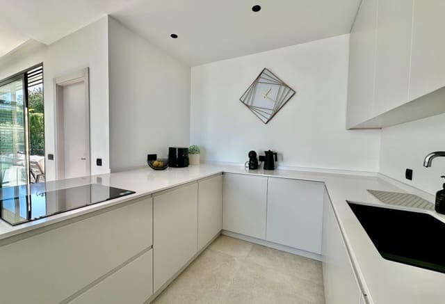 3 soveværelse Villa til salg i Las Colinas Golf, Orihuela - € 1.030.000 (Ref: 9769977)