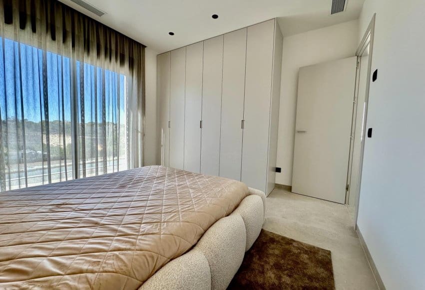 Chalet de 3 habitaciones en Orihuela en venta - 1.030.000 € (Ref: 9769977)