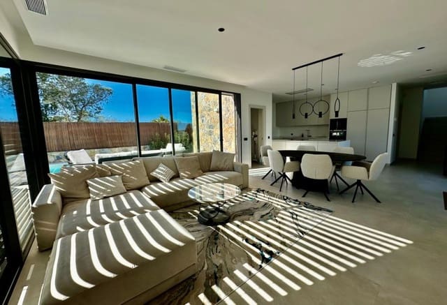 3 soveværelse Villa til salg i Las Colinas Golf, Orihuela - € 1.030.000 (Ref: 9769977)