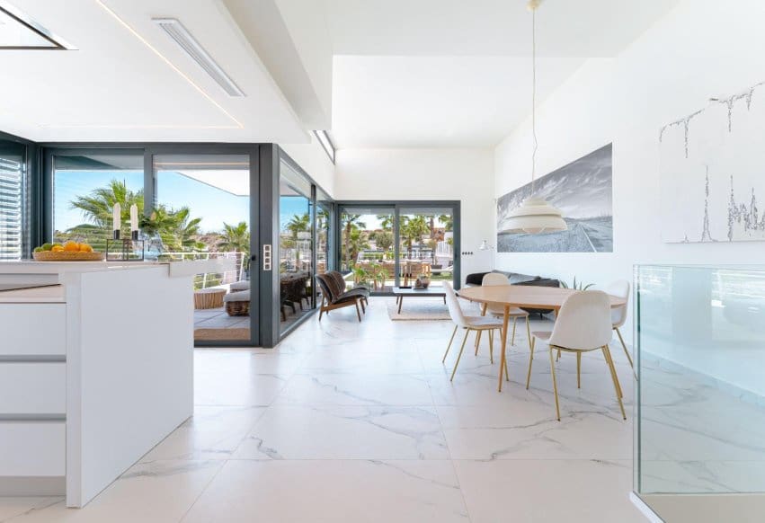 5 makuuhuone Huvila myytävänä paikassa San Miguel de Salinas mukana uima-altaan - 780 000 € (Ref: 9769978)