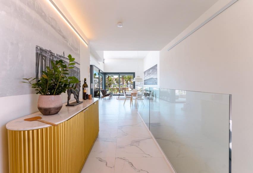 5 makuuhuone Huvila myytävänä paikassa San Miguel de Salinas mukana uima-altaan - 780 000 € (Ref: 9769978)