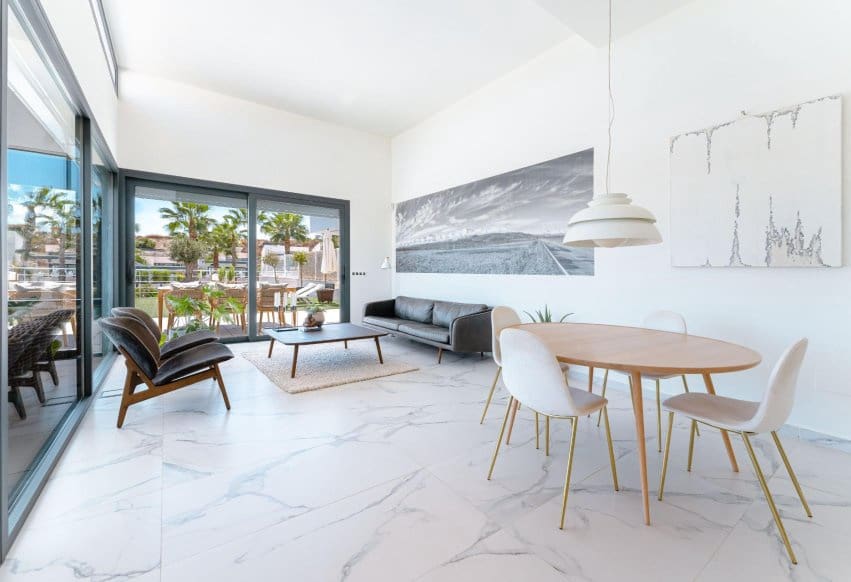 5 makuuhuone Huvila myytävänä paikassa San Miguel de Salinas mukana uima-altaan - 780 000 € (Ref: 9769978)