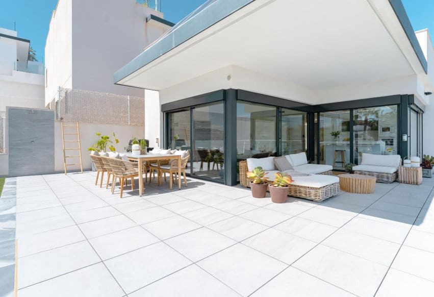 5 makuuhuone Huvila myytävänä paikassa San Miguel de Salinas mukana uima-altaan - 780 000 € (Ref: 9769978)