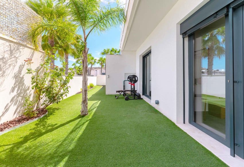 5 makuuhuone Huvila myytävänä paikassa San Miguel de Salinas mukana uima-altaan - 780 000 € (Ref: 9769978)