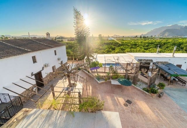 9 soverom Villa til salgs i Orihuela ciudad, Orihuela med svømmebasseng - € 1 600 000 (Ref: 9769982)