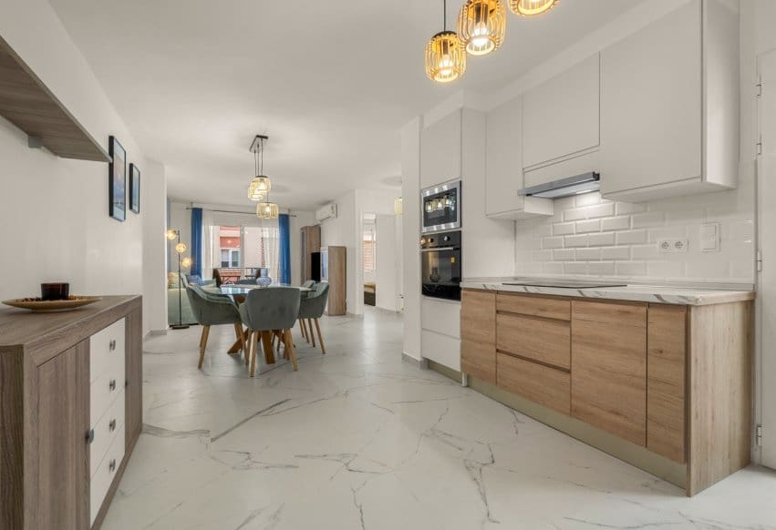 3 soveværelse Lejlighed til salg i Torrevieja - € 289.000 (Ref: 9769985)