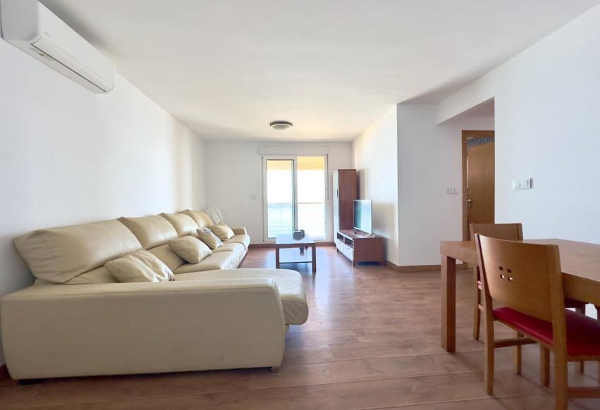 Apartamento Playa de 2 habitaciones en La Manga del Mar Menor en venta con piscina - 289.000 € (Ref: 9769988)