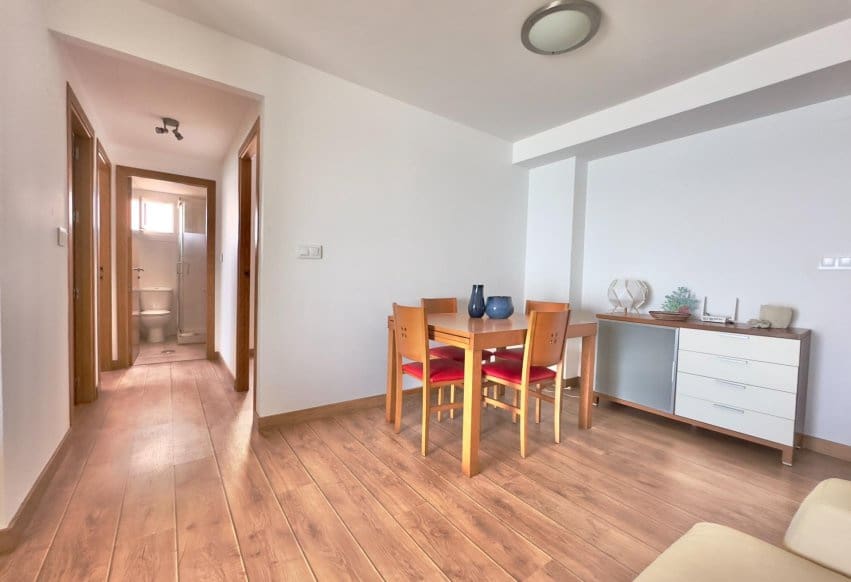 Apartamento Playa de 2 habitaciones en La Manga del Mar Menor en venta con piscina - 289.000 € (Ref: 9769988)