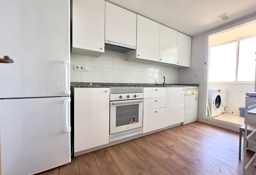 Apartamento Playa de 2 habitaciones en La Manga del Mar Menor en venta con piscina - 289.000 € (Ref: 9769988)