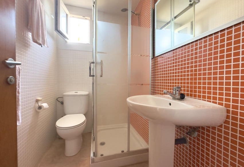 Apartamento Playa de 2 habitaciones en La Manga del Mar Menor en venta con piscina - 289.000 € (Ref: 9769988)