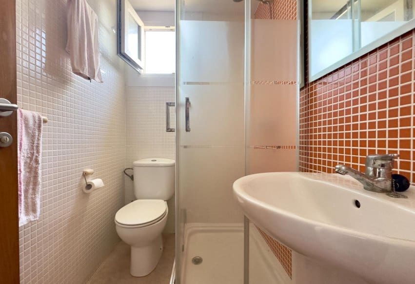 Apartamento Playa de 2 habitaciones en La Manga del Mar Menor en venta con piscina - 289.000 € (Ref: 9769988)