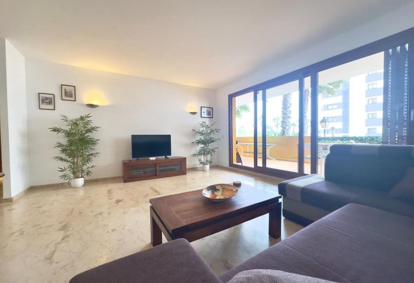 2 chambre Appartement à vendre à Punta Prima avec piscine - 330 000 € (Ref: 9769990)