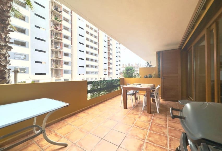 2 chambre Appartement à vendre à Punta Prima avec piscine - 330 000 € (Ref: 9769990)