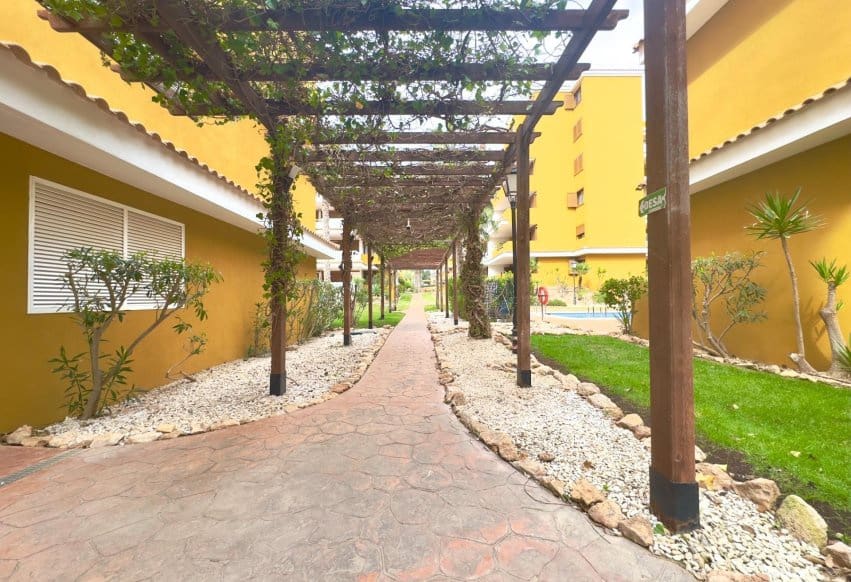 2 chambre Appartement à vendre à Punta Prima avec piscine - 330 000 € (Ref: 9769990)