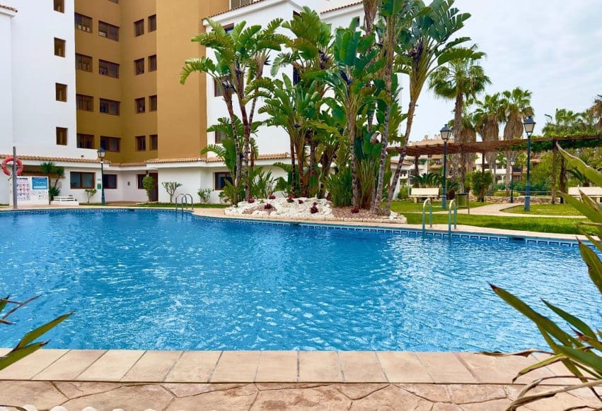 2 chambre Appartement à vendre à Punta Prima avec piscine - 330 000 € (Ref: 9769990)