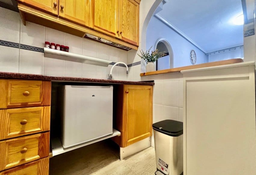 2 soverom Leilighet til salgs i Torrevieja med svømmebasseng - € 145 000 (Ref: 9769991)