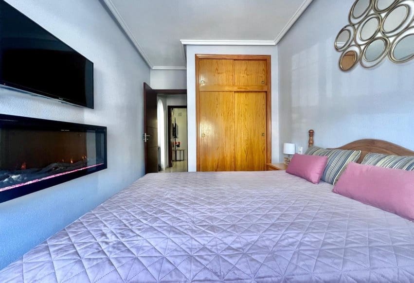 2 soverom Leilighet til salgs i Torrevieja med svømmebasseng - € 145 000 (Ref: 9769991)