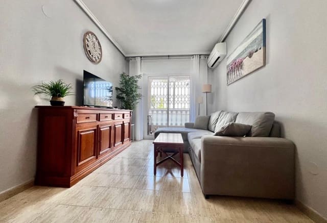 Apartamento de 2 habitaciones en Playa del Acequión, Torrevieja en venta con piscina - 145.000 € (Ref: 9769991)