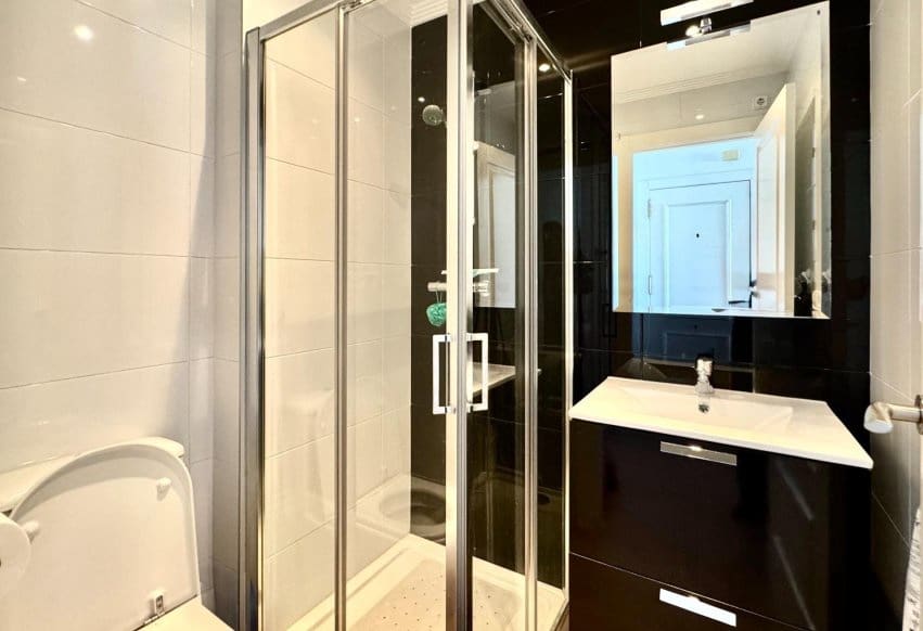 2 slaapkamer Penthouse te koop in Orihuela Costa met zwembad - € 195.000 (Ref: 9769992)