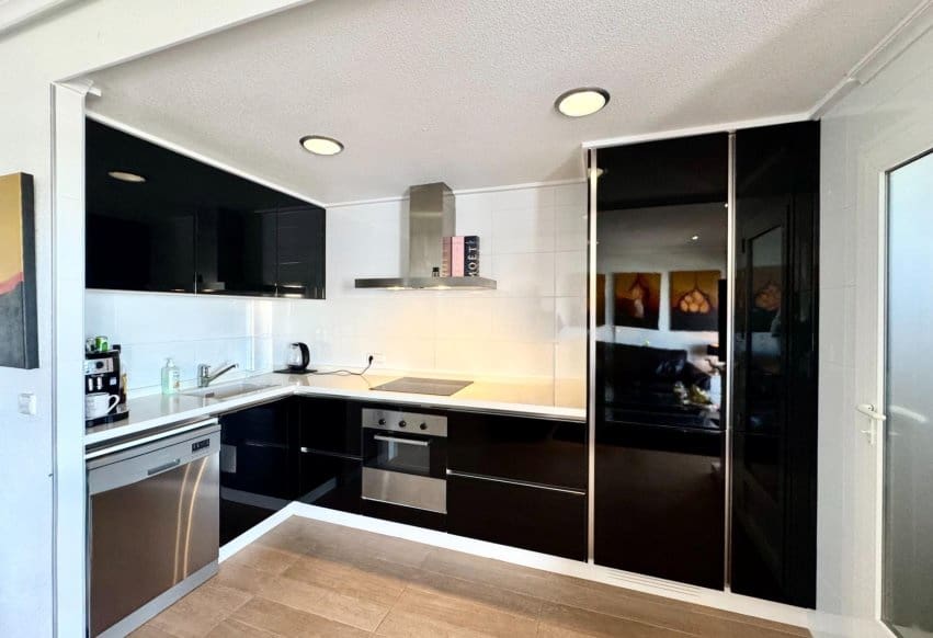 2 slaapkamer Penthouse te koop in Orihuela Costa met zwembad - € 195.000 (Ref: 9769992)