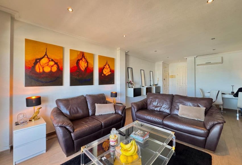 2 slaapkamer Penthouse te koop in Orihuela Costa met zwembad - € 195.000 (Ref: 9769992)