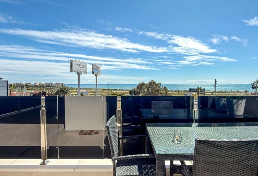 3 bedroom Beach Apartment for sale in Playa Flamenca with pool - € 450,000 (Ref: 9769995)