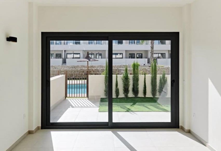 2 quarto Apartamento para venda em La Veleta com piscina - 379 000 € (Ref: 9769996)