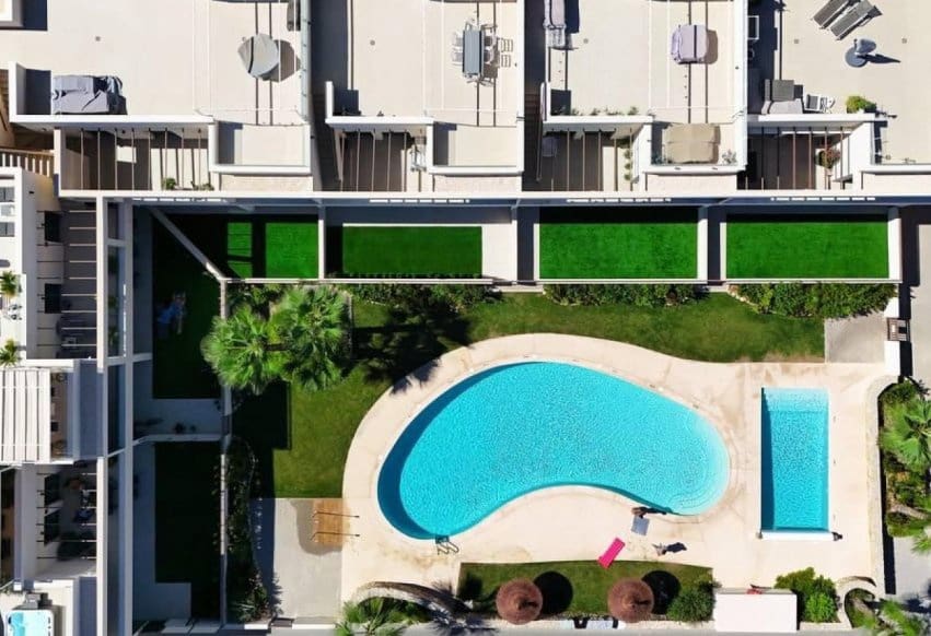 2 quarto Apartamento para venda em La Veleta com piscina - 379 000 € (Ref: 9769996)