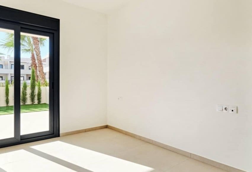 2 quarto Apartamento para venda em La Veleta com piscina - 379 000 € (Ref: 9769996)