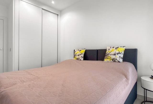 2 soverom Leilighet til salgs i Pinar de Campoverde, Pilar de la Horadada med svømmebasseng - € 354 000 (Ref: 9769997)