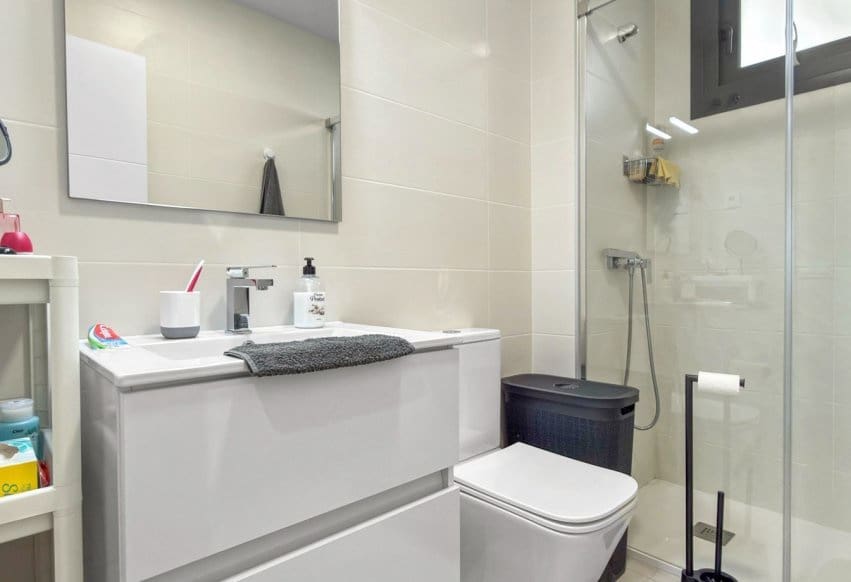 2 soverom Leilighet til salgs i Pilar de la Horadada med svømmebasseng - € 354 000 (Ref: 9769997)