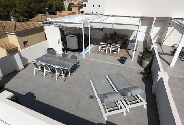 2 sypialnia Penthouse na sprzedaż w Las Filipinas z basenem - 375 000 € (Ref: 9777111)