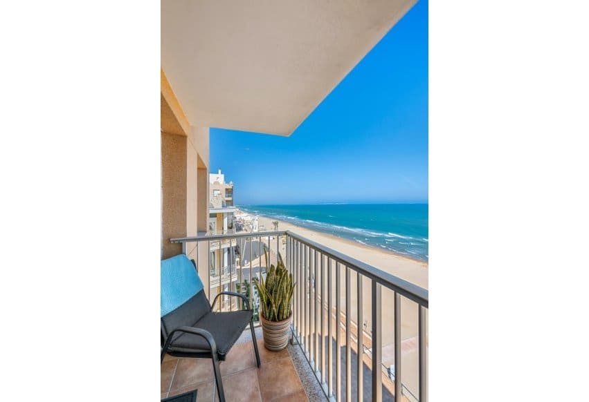 2 soveværelse Strandlejlighed til salg i Guardamar del Segura - € 298.000 (Ref: 9784471)