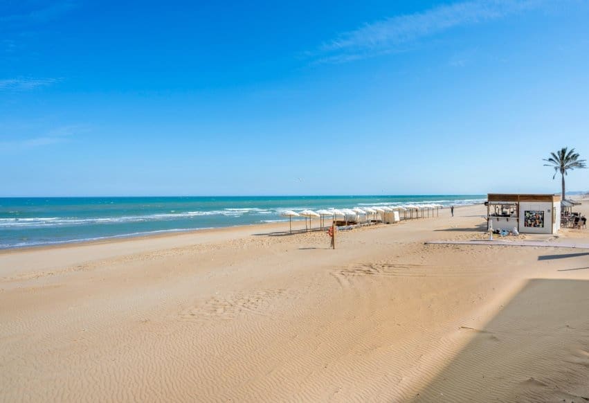 2 soveværelse Strandlejlighed til salg i Guardamar del Segura - € 298.000 (Ref: 9784471)