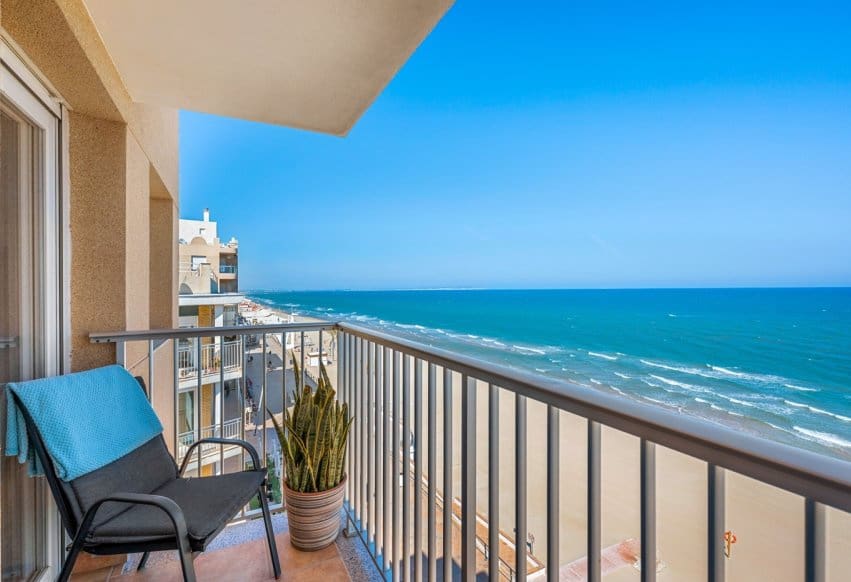 2 soveværelse Strandlejlighed til salg i Guardamar del Segura - € 298.000 (Ref: 9784471)