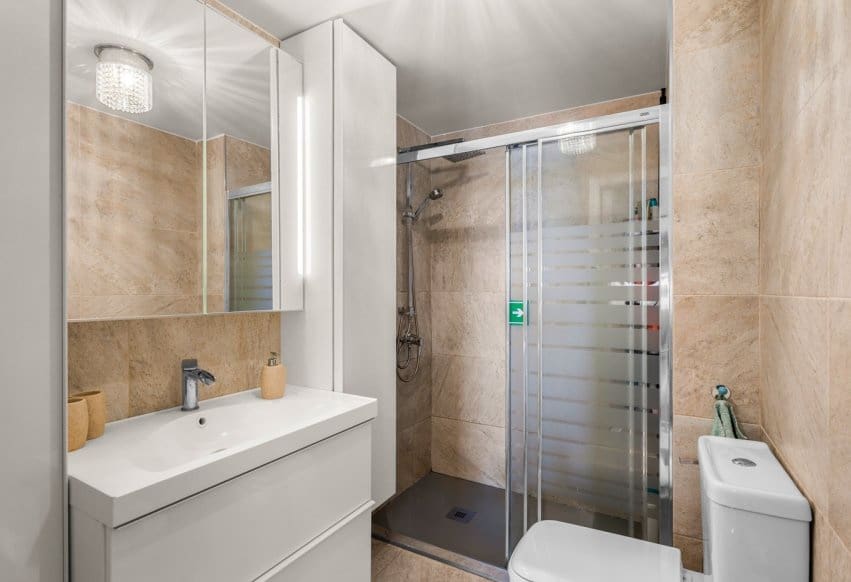 2 soveværelse Strandlejlighed til salg i Guardamar del Segura - € 298.000 (Ref: 9784471)