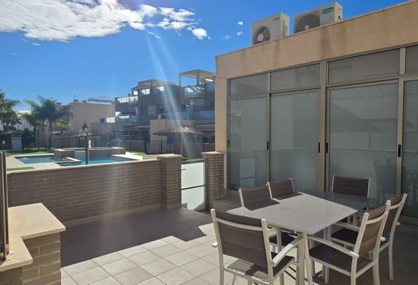 3 camera da letto Bungalow in vendita in Torre de la Horadada con piscina - 340.000 € (Rif: 9789770)