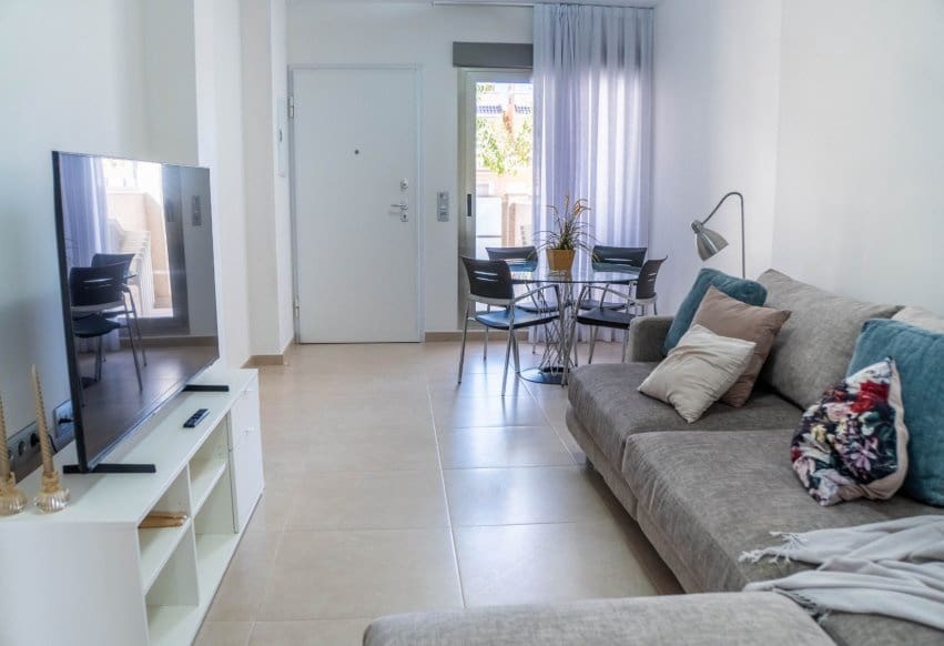 2 bedroom Bungalow for sale in Torre de la Horadada with pool - € 280,000 (Ref: 9789771)