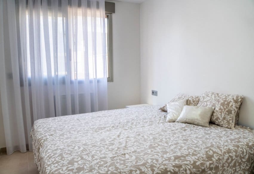 2 bedroom Bungalow for sale in Torre de la Horadada with pool - € 280,000 (Ref: 9789771)