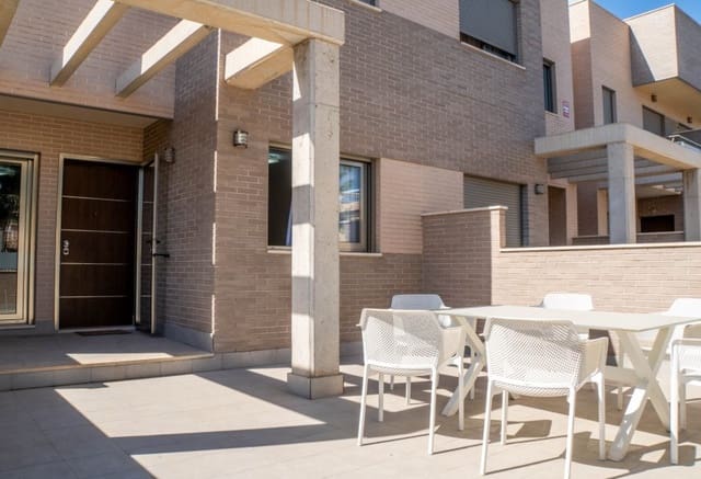 2 sovrum Bungalow till salu i Torre de la Horadada, Pilar de la Horadada med pool - 280 000 € (Ref: 9789771)