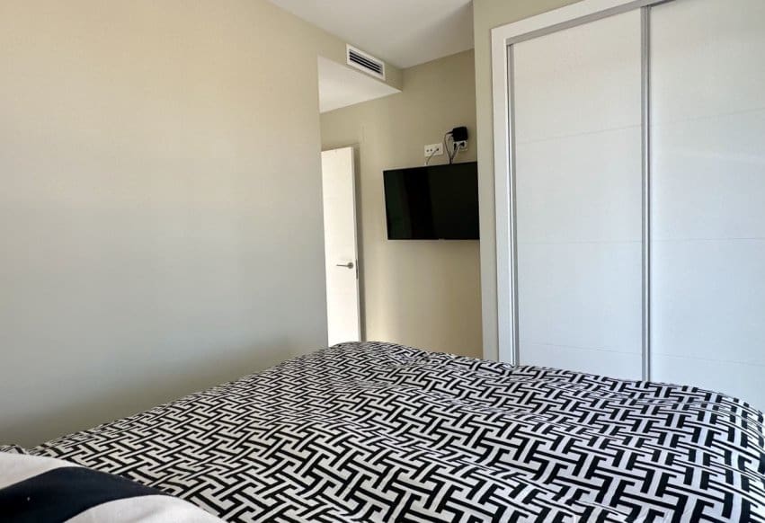 Chalet de 3 habitaciones en Orihuela Costa en venta con piscina - 449.950 € (Ref: 9802834)