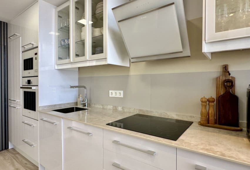 Chalet de 3 habitaciones en Orihuela Costa en venta con piscina - 449.950 € (Ref: 9802834)